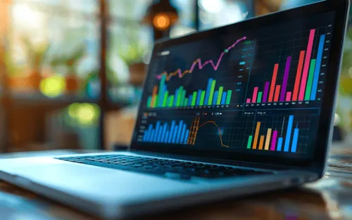 FinOps y el «AI Tax»: Cómo reducir tu factura Cloud un 30% optimizando la inferencia de agentes